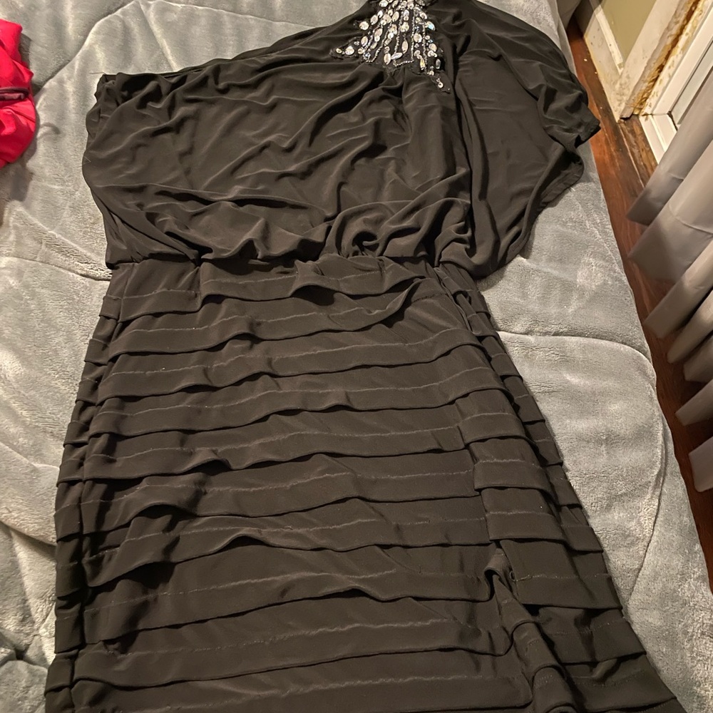 One shoulder black dress